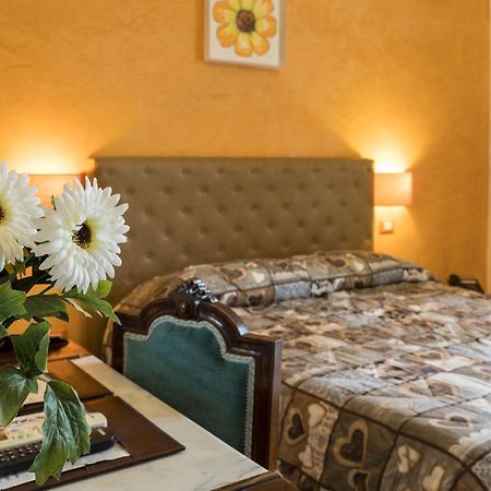 Locanda Dei Fiori ピストイア エクステリア 写真