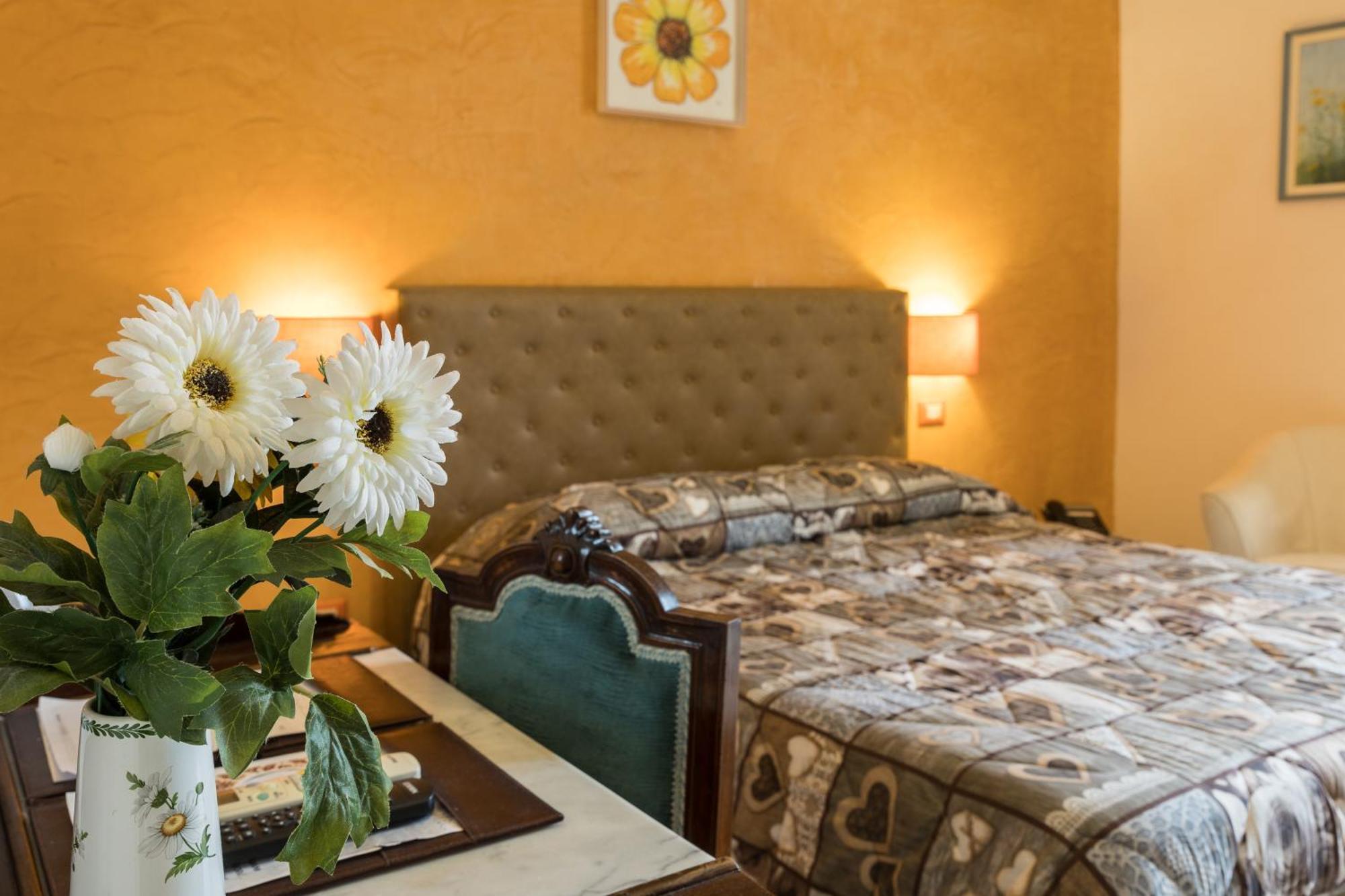 Locanda Dei Fiori ピストイア エクステリア 写真